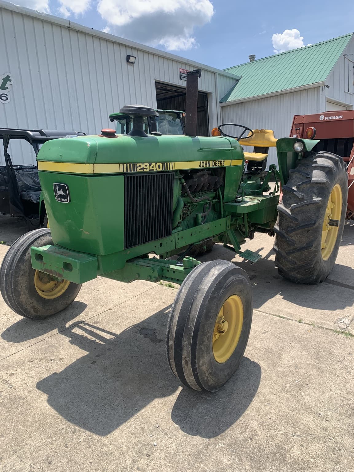 1981 John Deere 2940 Image