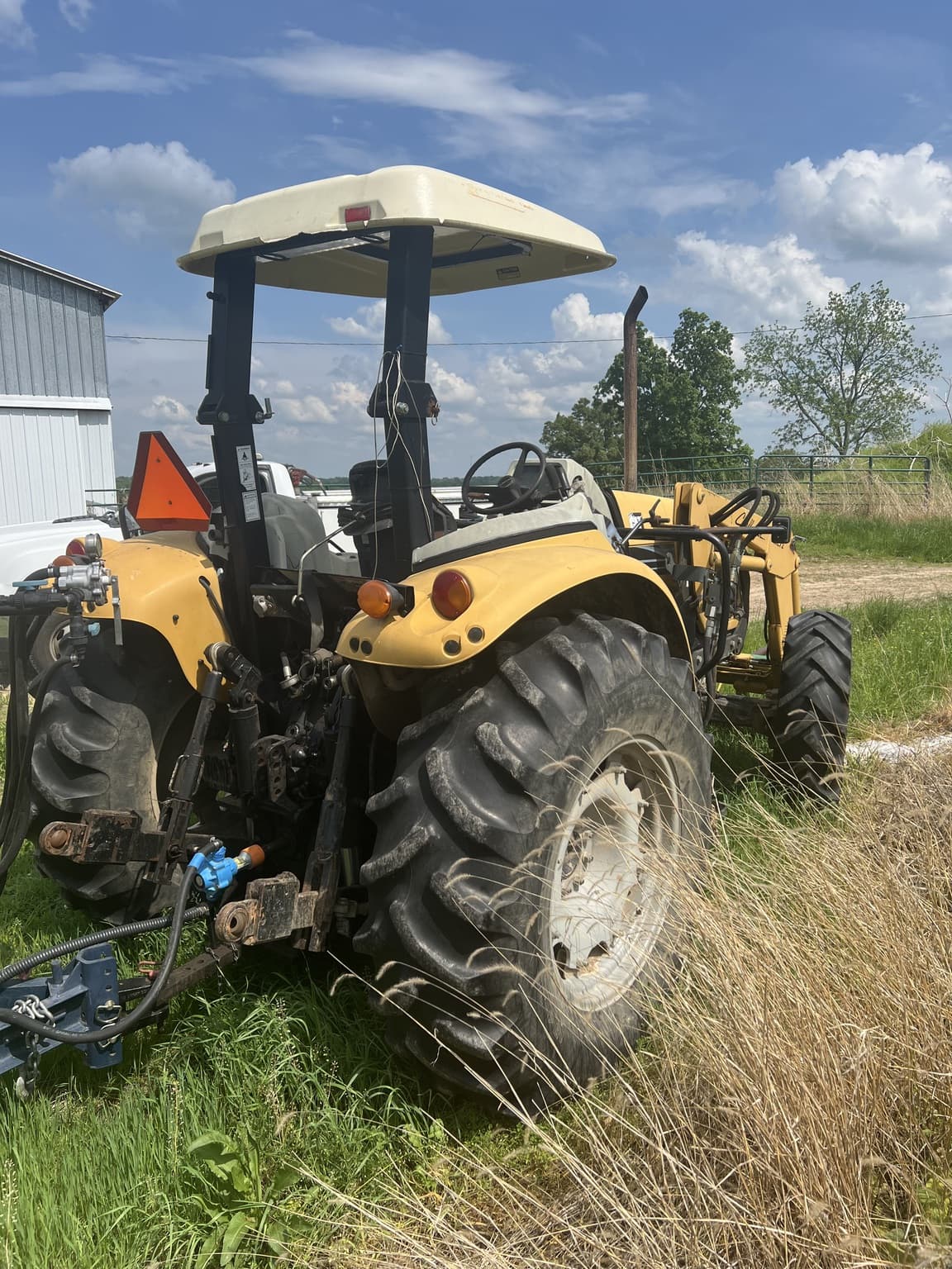 2005 Challenger MT445B Image