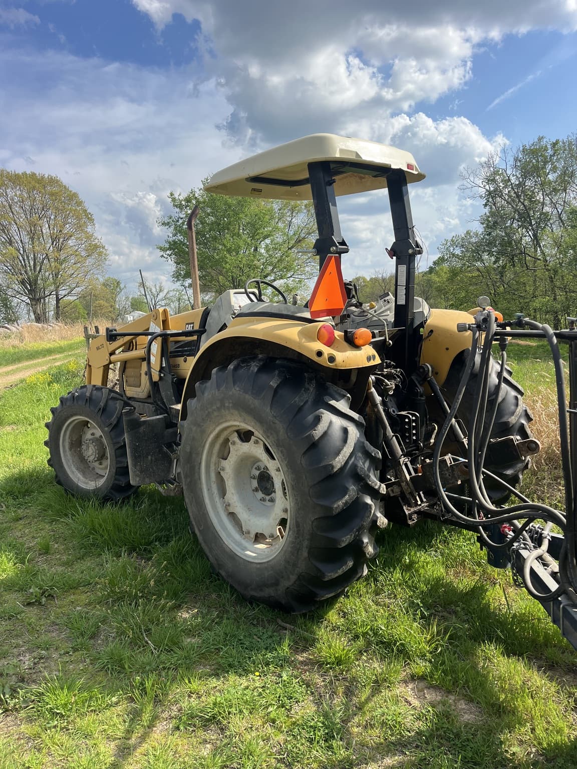 2005 Challenger MT445B Image