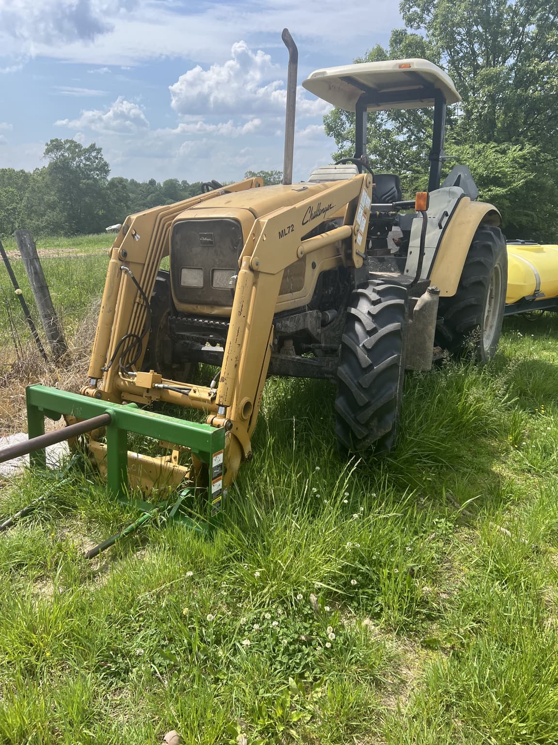 2005 Challenger MT445B Image