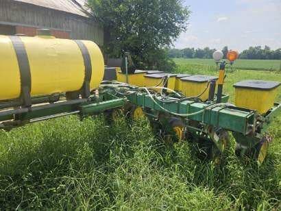 1985 John Deere 7000 Image