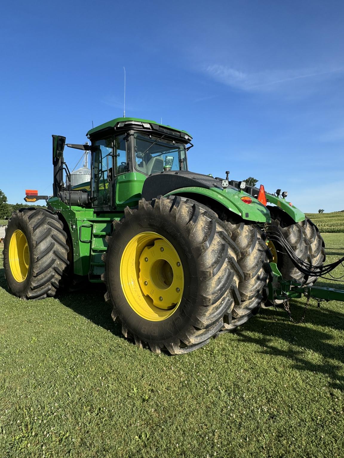 2023 John Deere 9R 590