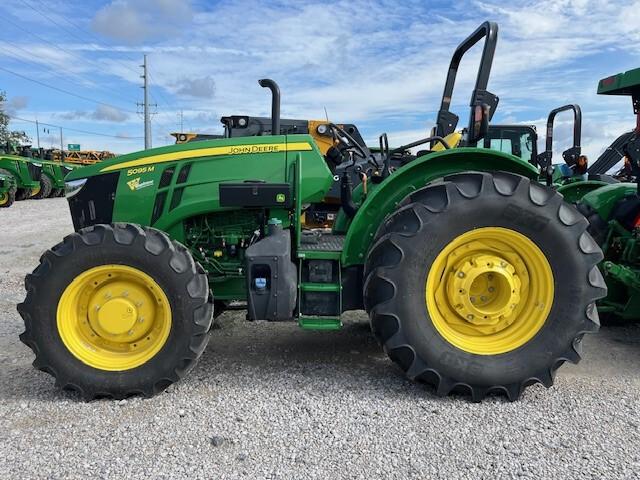 2023 John Deere 5095M