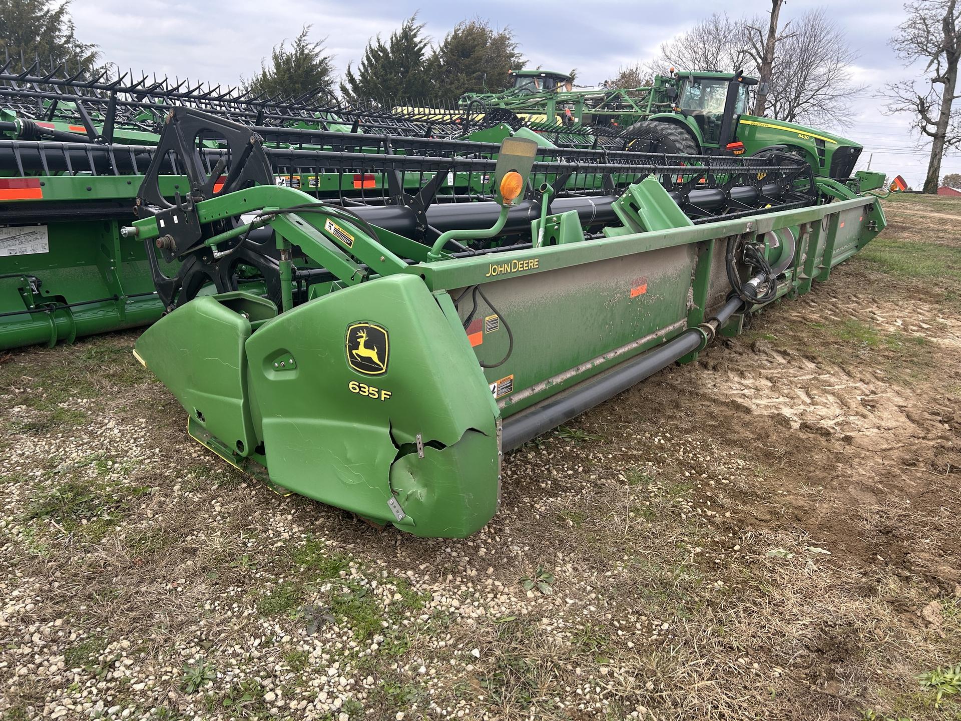 2012 John Deere 635F