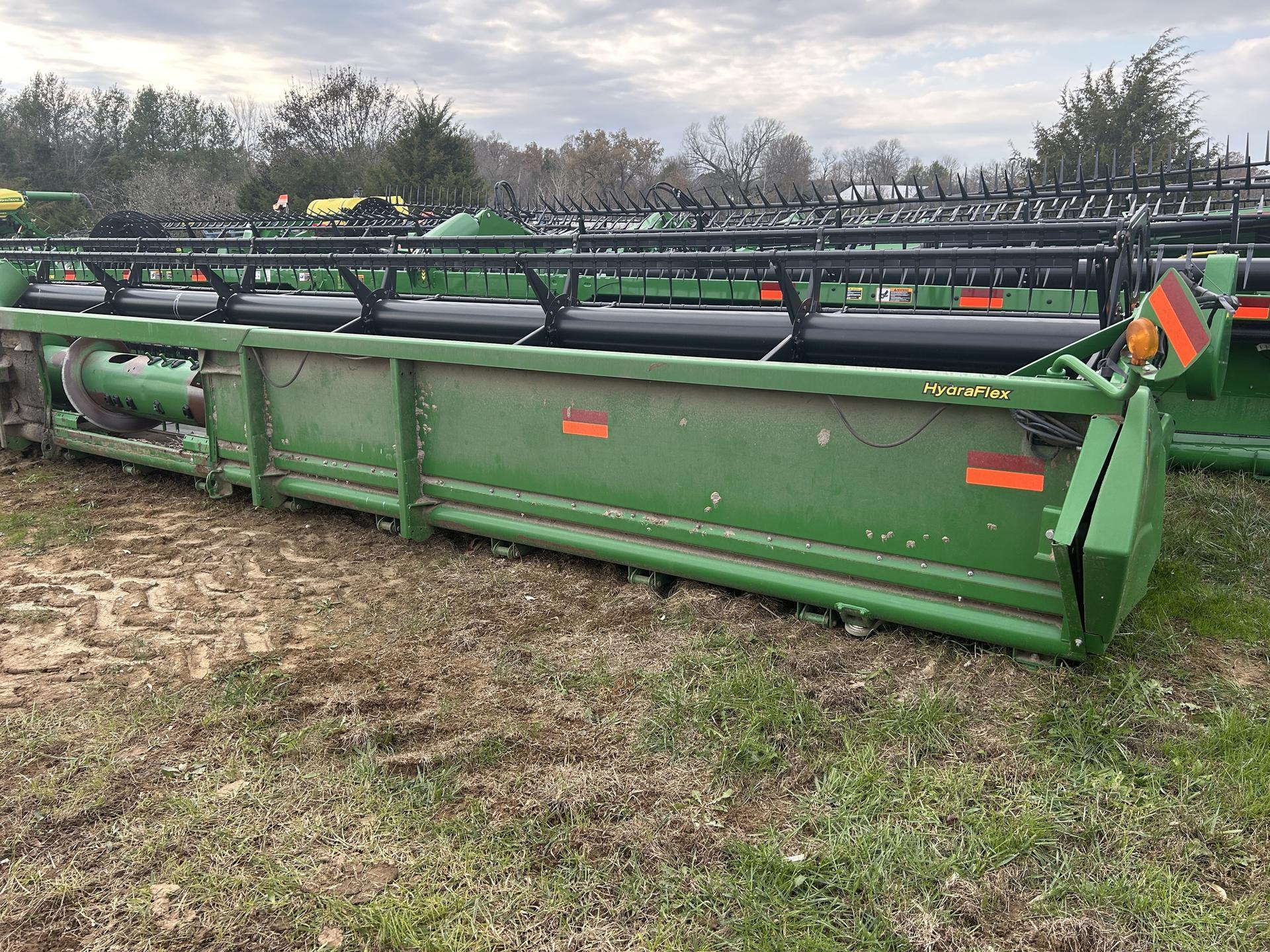 2012 John Deere 635F