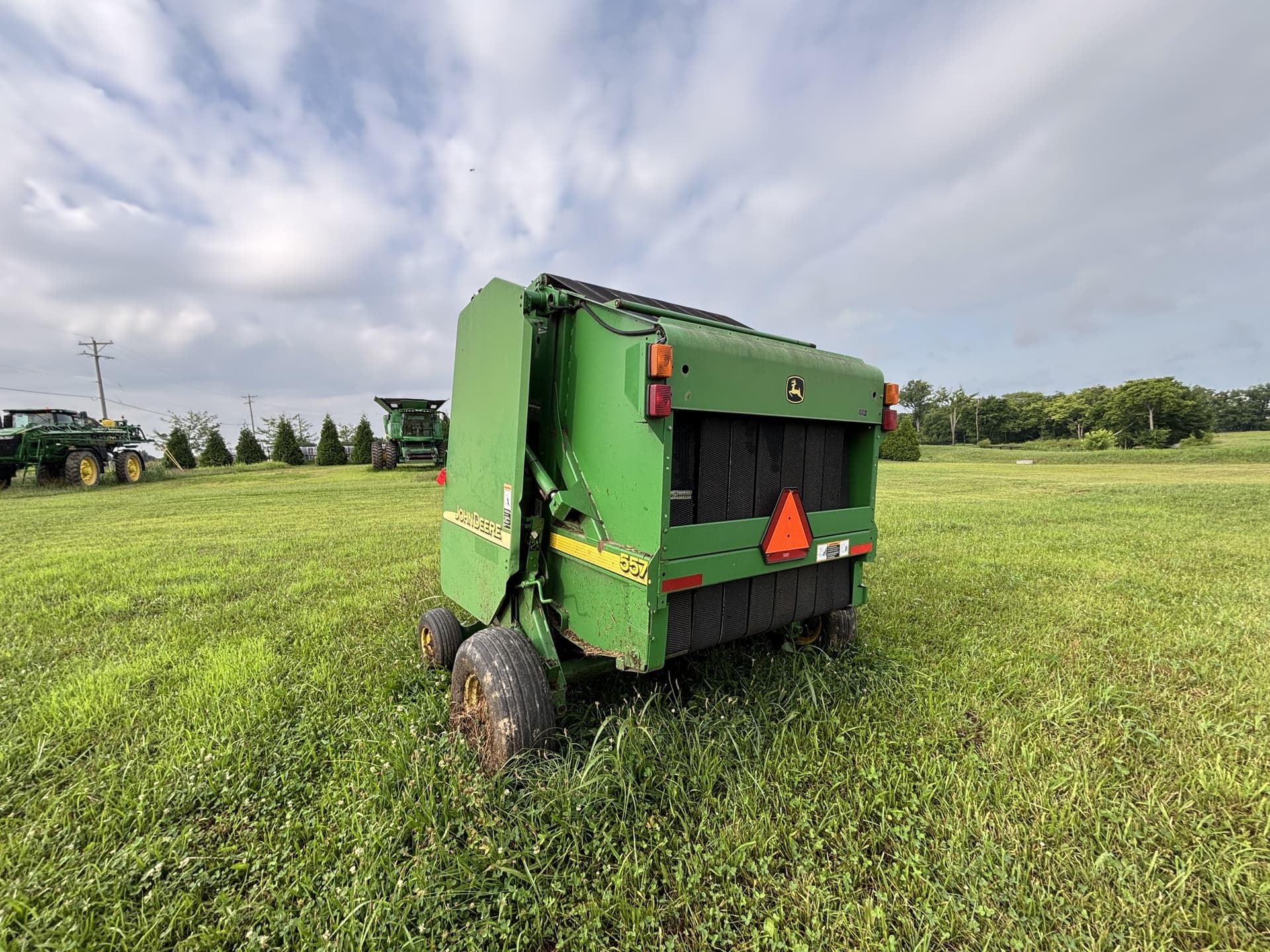 2003 John Deere 557 Image