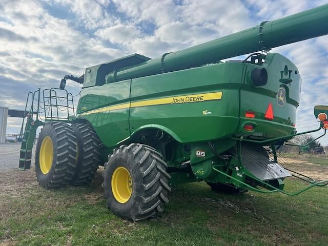 2023 John Deere S780