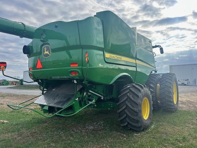 2023 John Deere S780