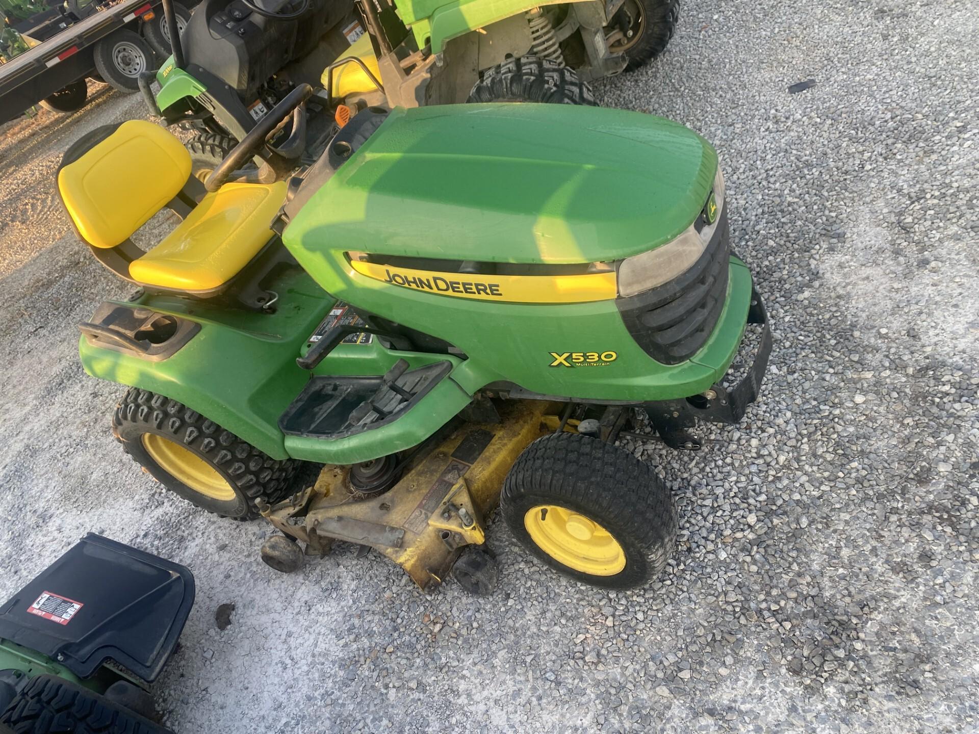 2012 John Deere X530