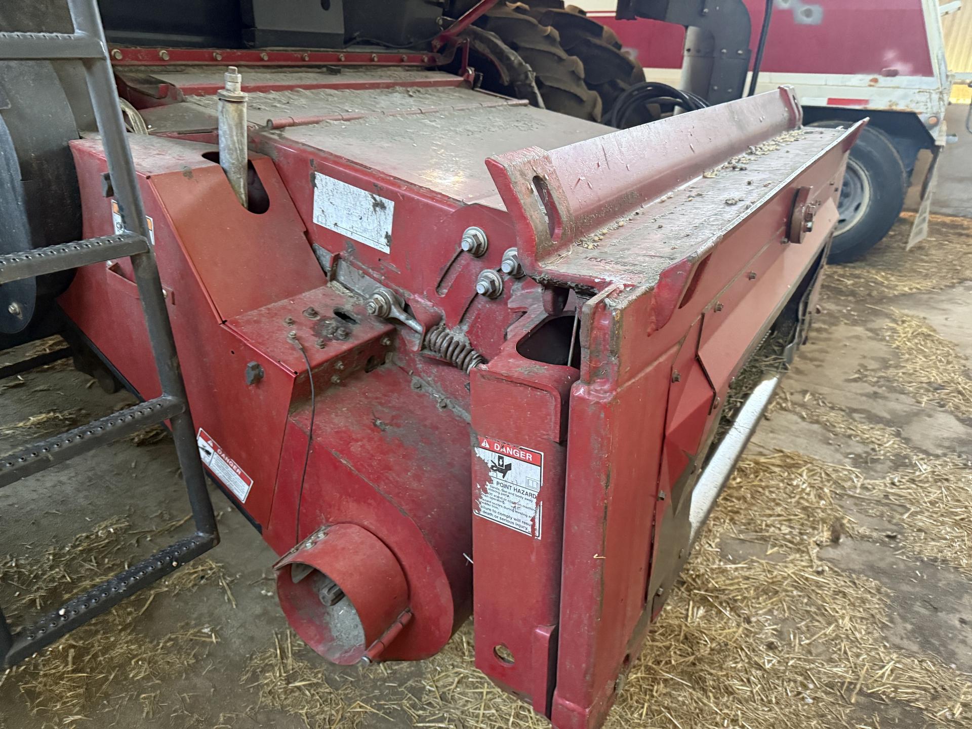 2009 Case IH 6088 Image