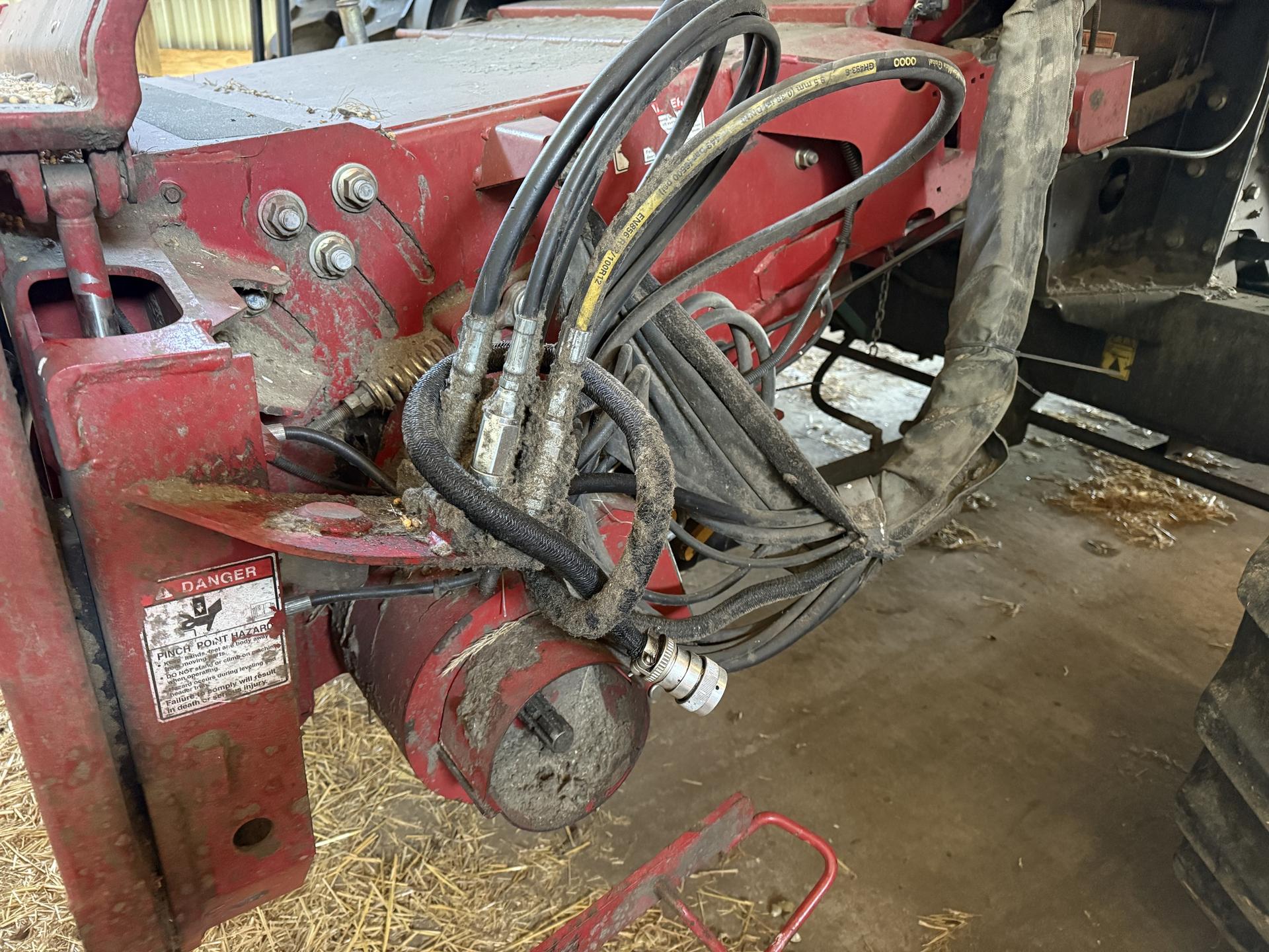 2009 Case IH 6088 Image
