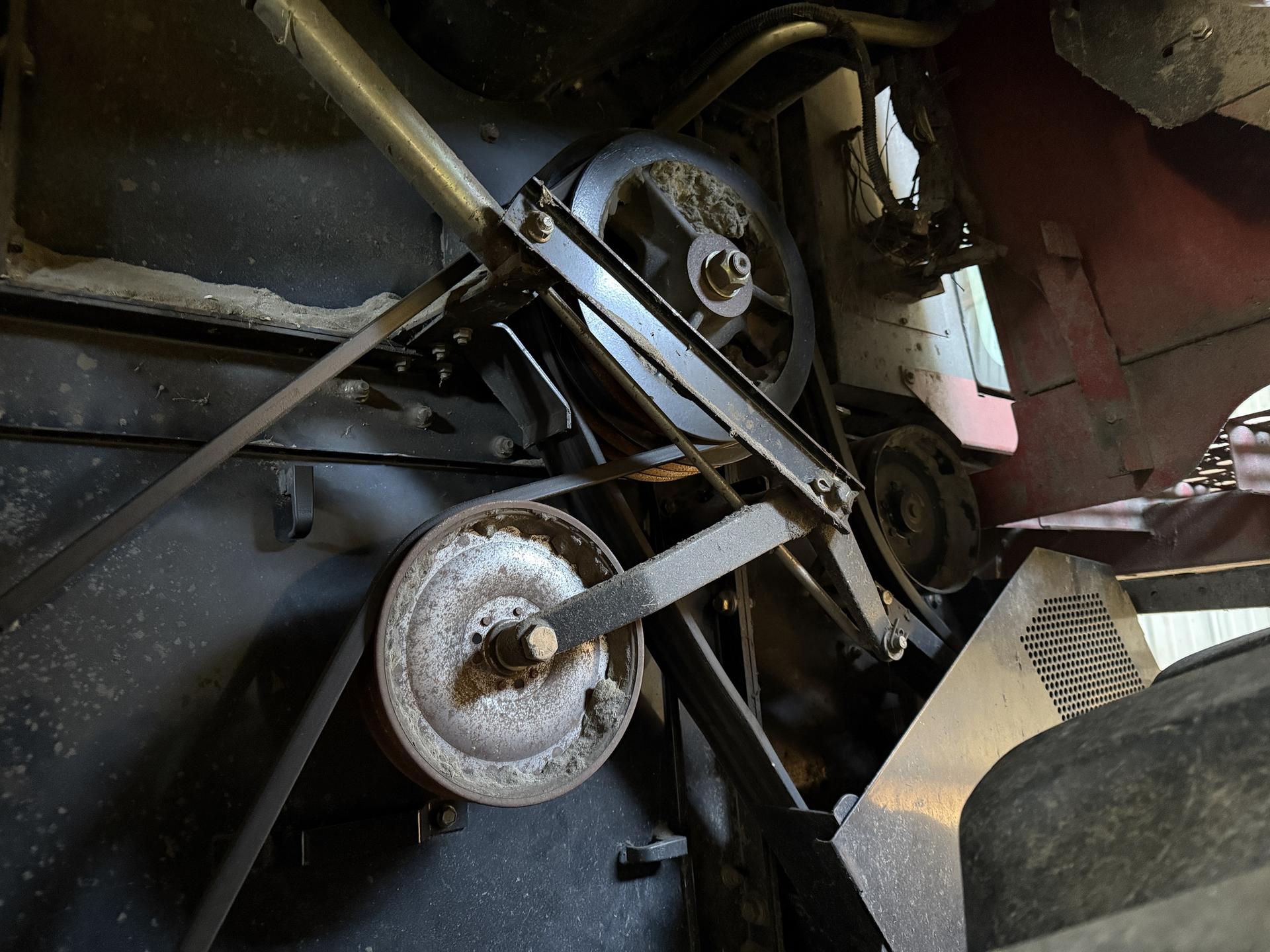 2009 Case IH 6088 Image