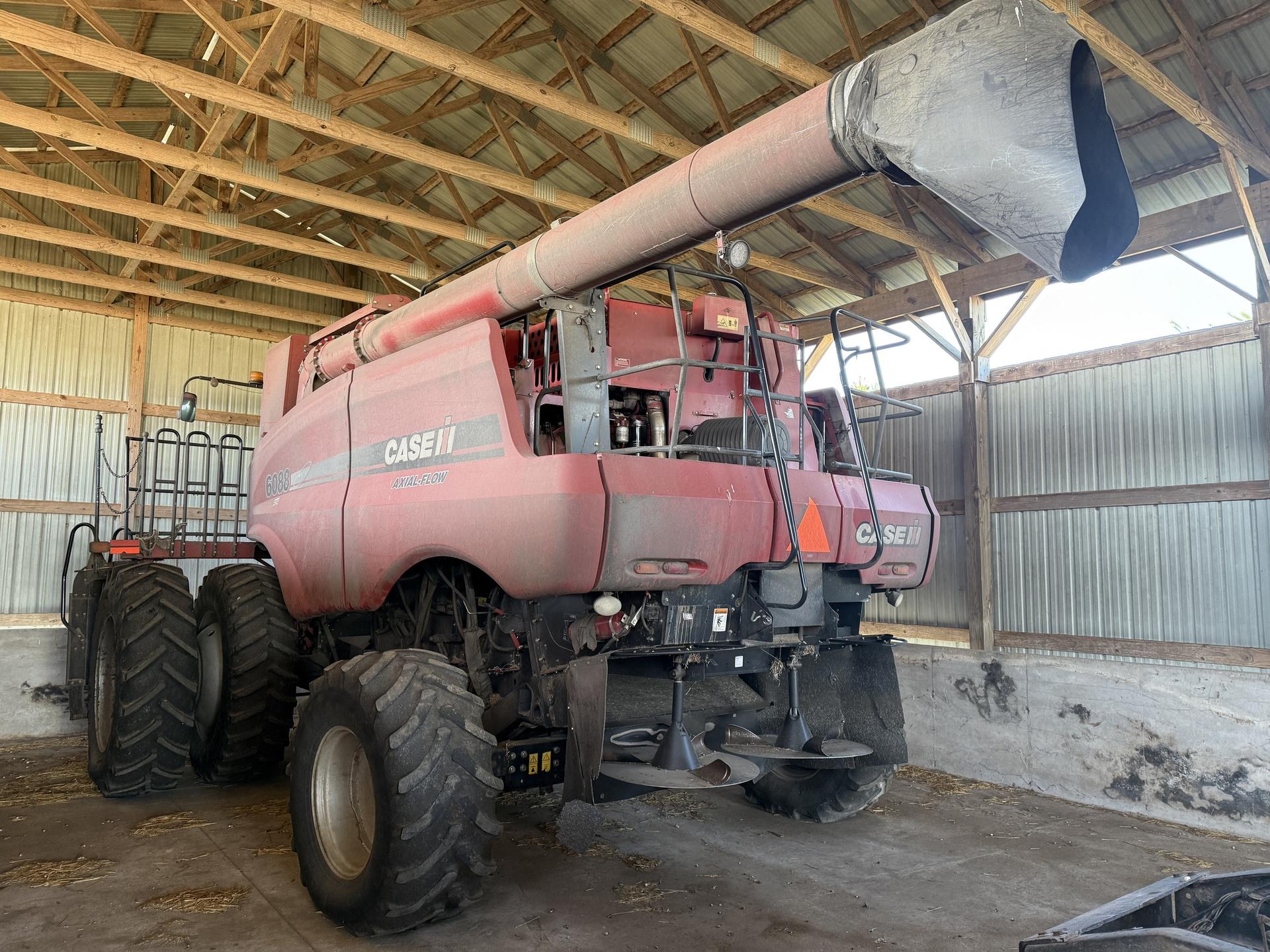2009 Case IH 6088 Image