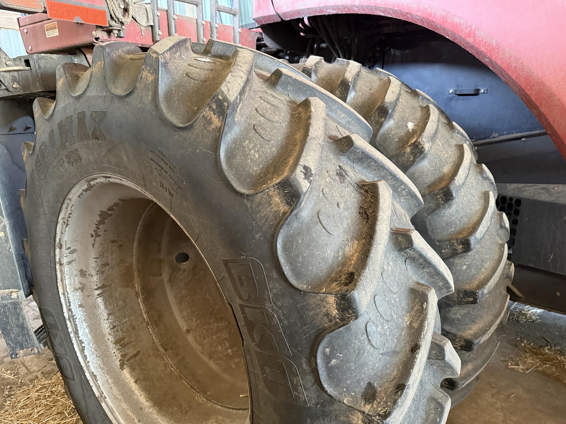 2009 Case IH 6088 Image