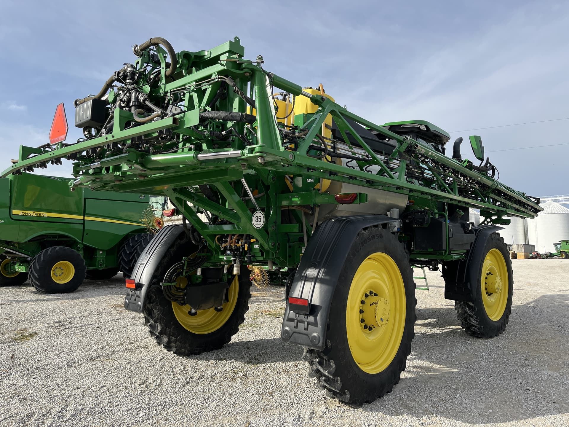 2023 John Deere 612R Image