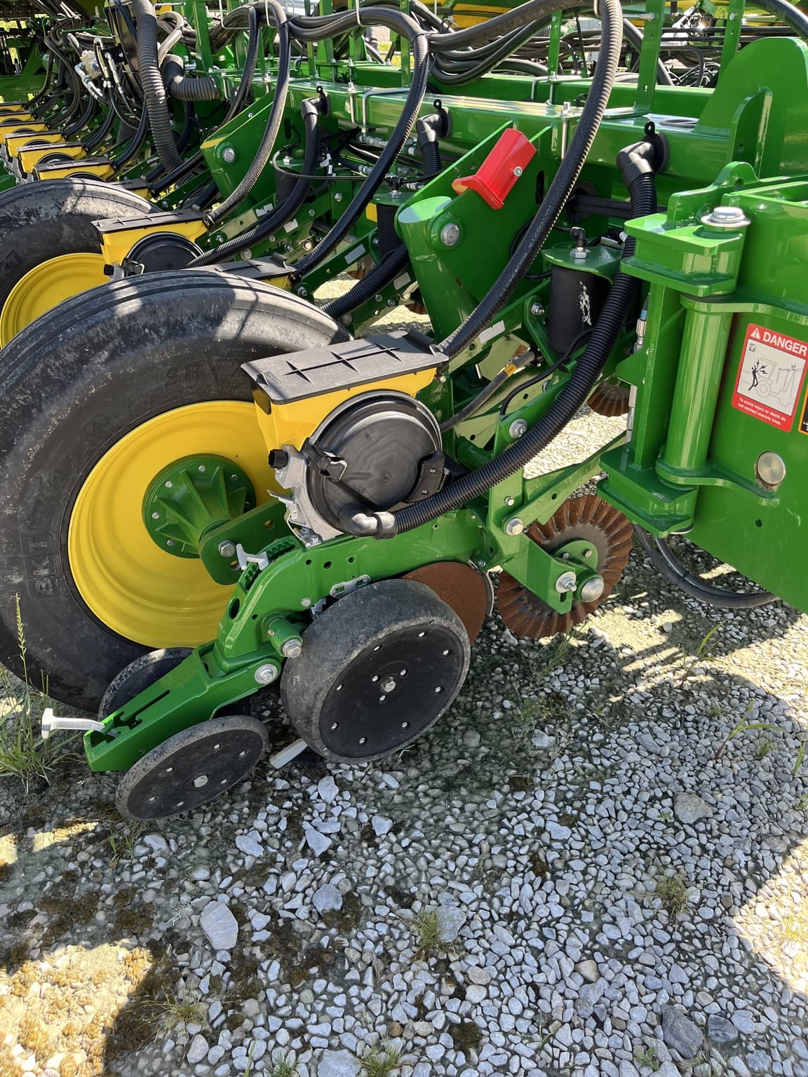 2023 John Deere 1775NT Image