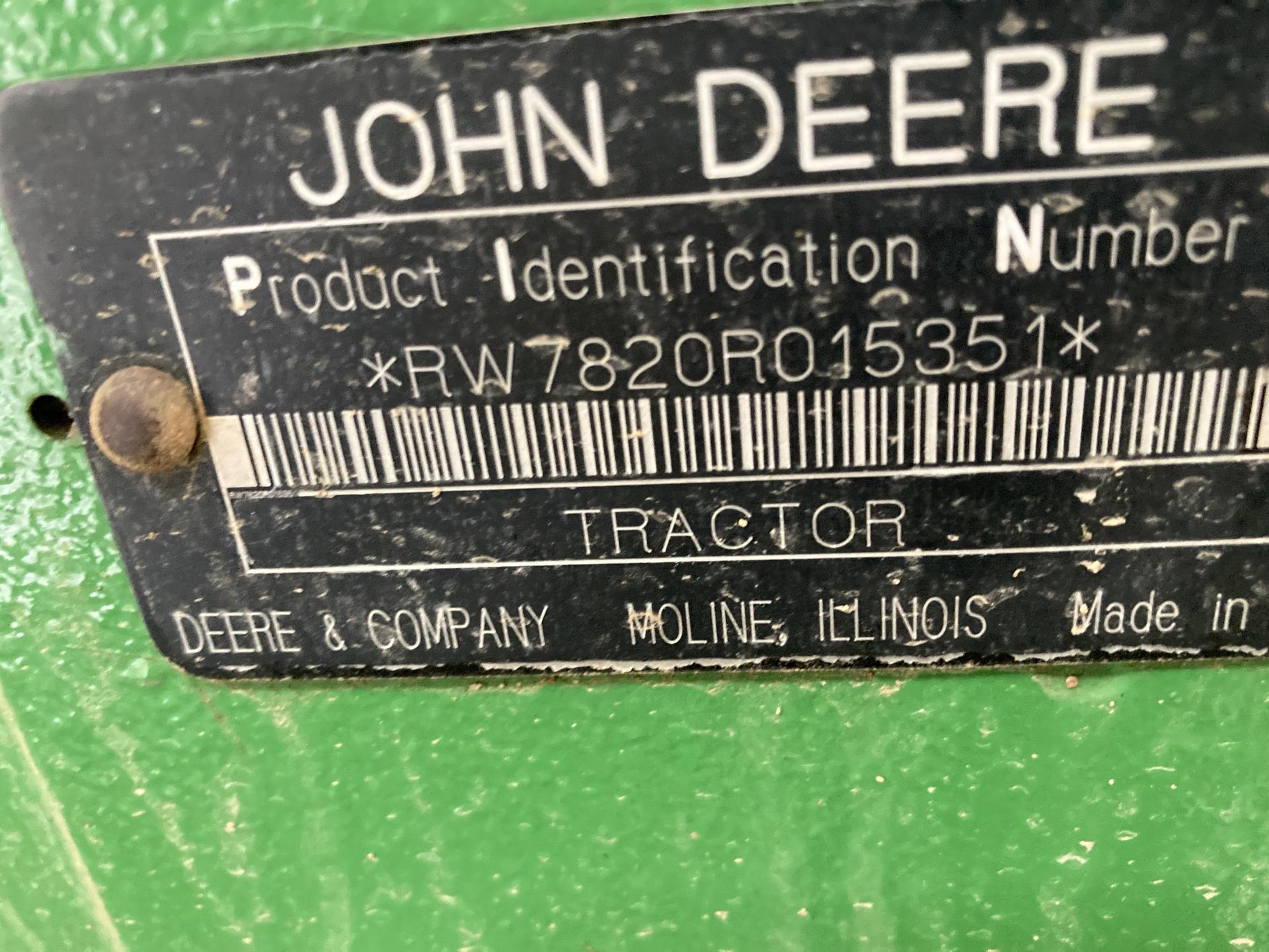 2004 John Deere 7820