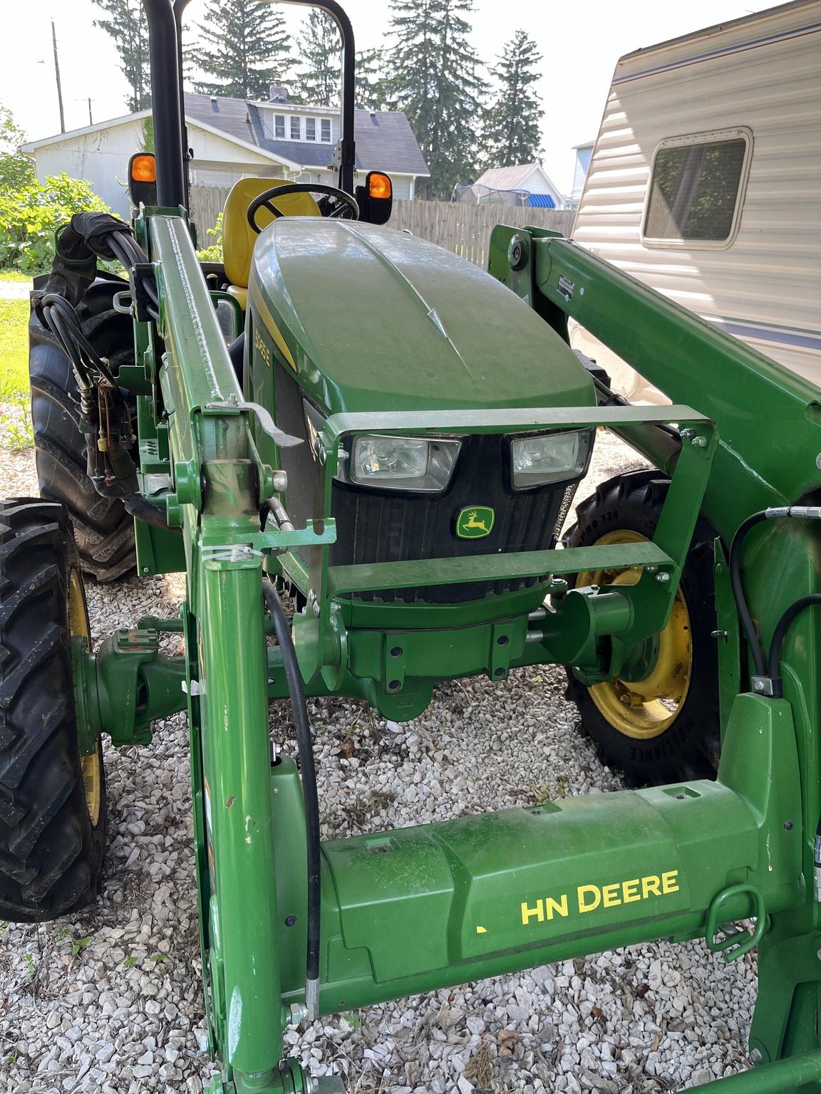 2017 John Deere 5065E