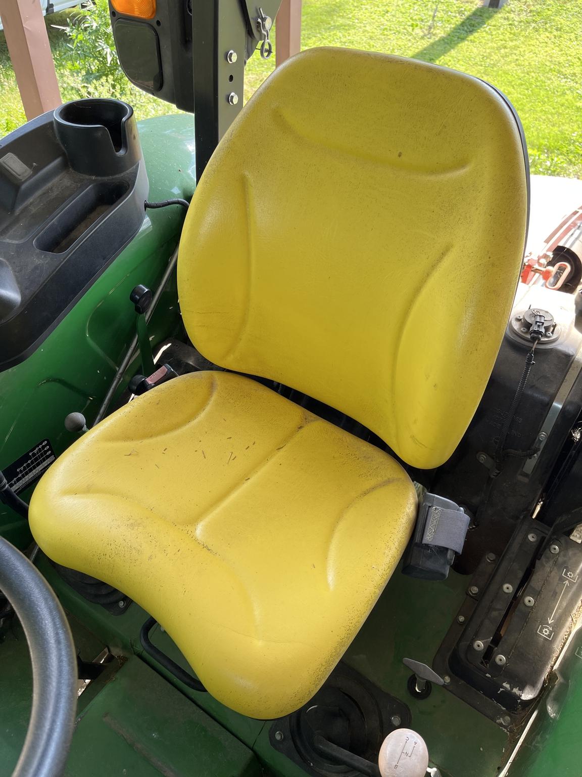 2017 John Deere 5065E