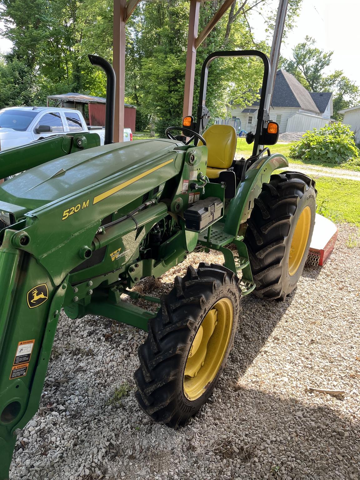 2017 John Deere 5065E