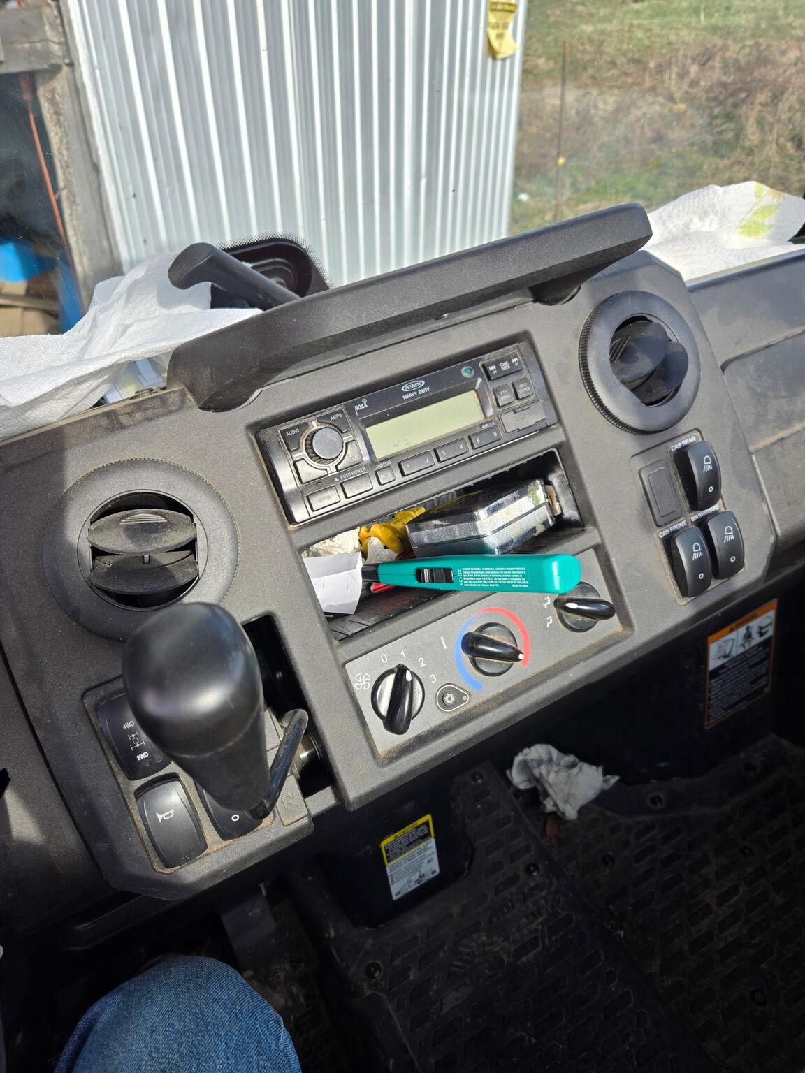 2018 John Deere XUV 835M Image