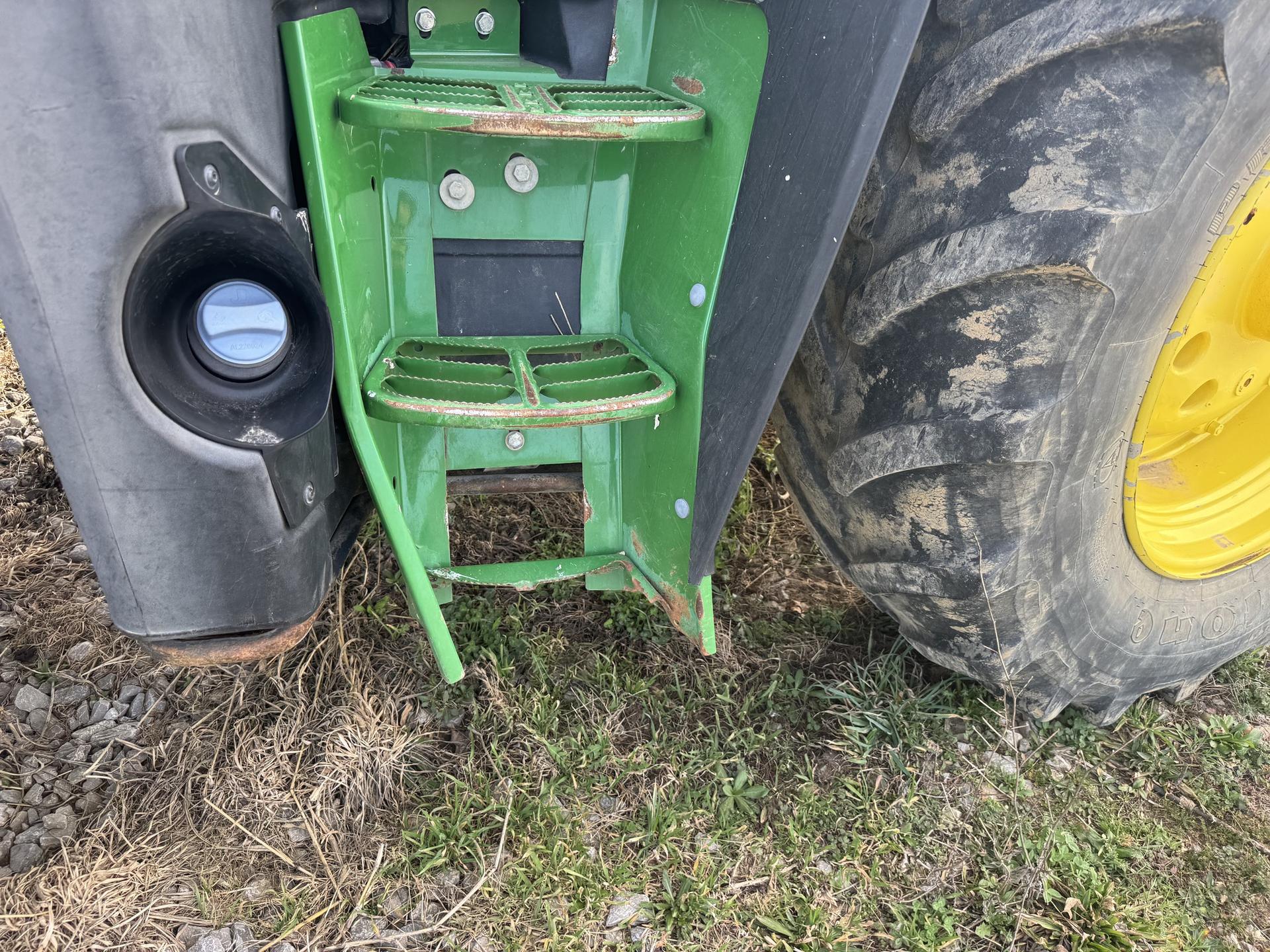 2018 John Deere 6130M Image