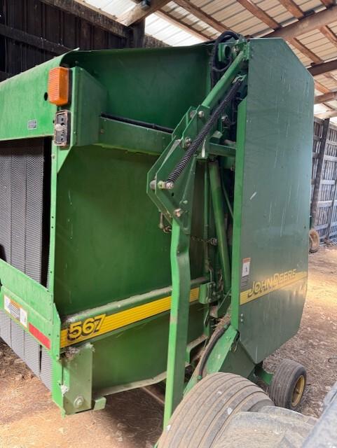 2002 John Deere 567 Image