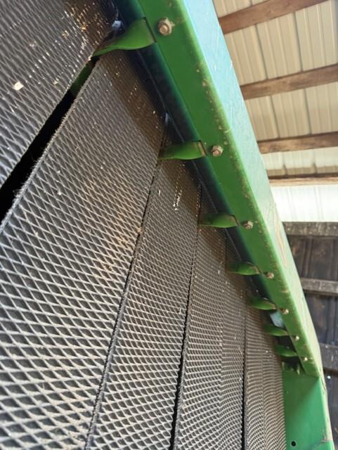 2002 John Deere 567 Image