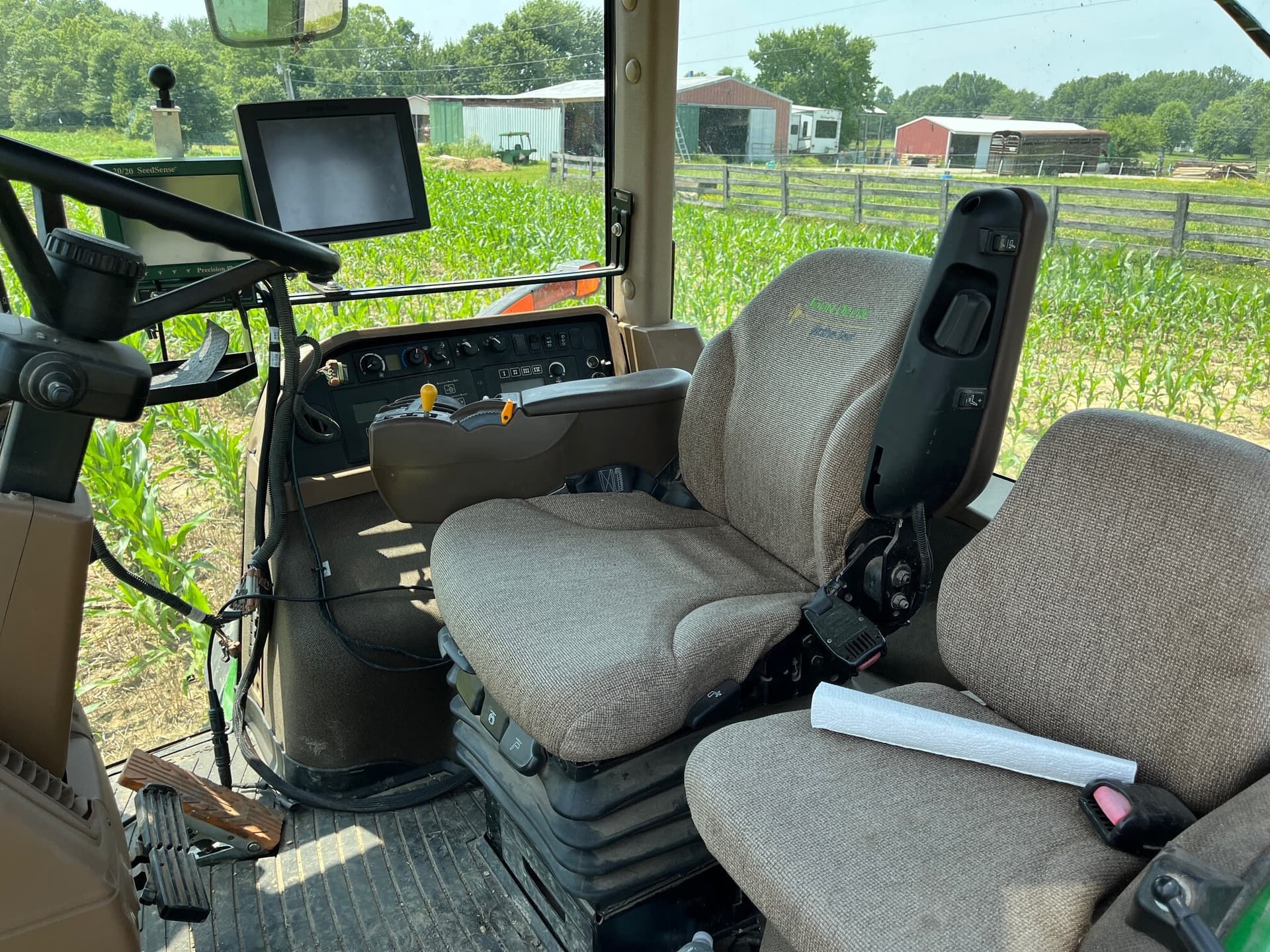 2008 John Deere 8130 Image