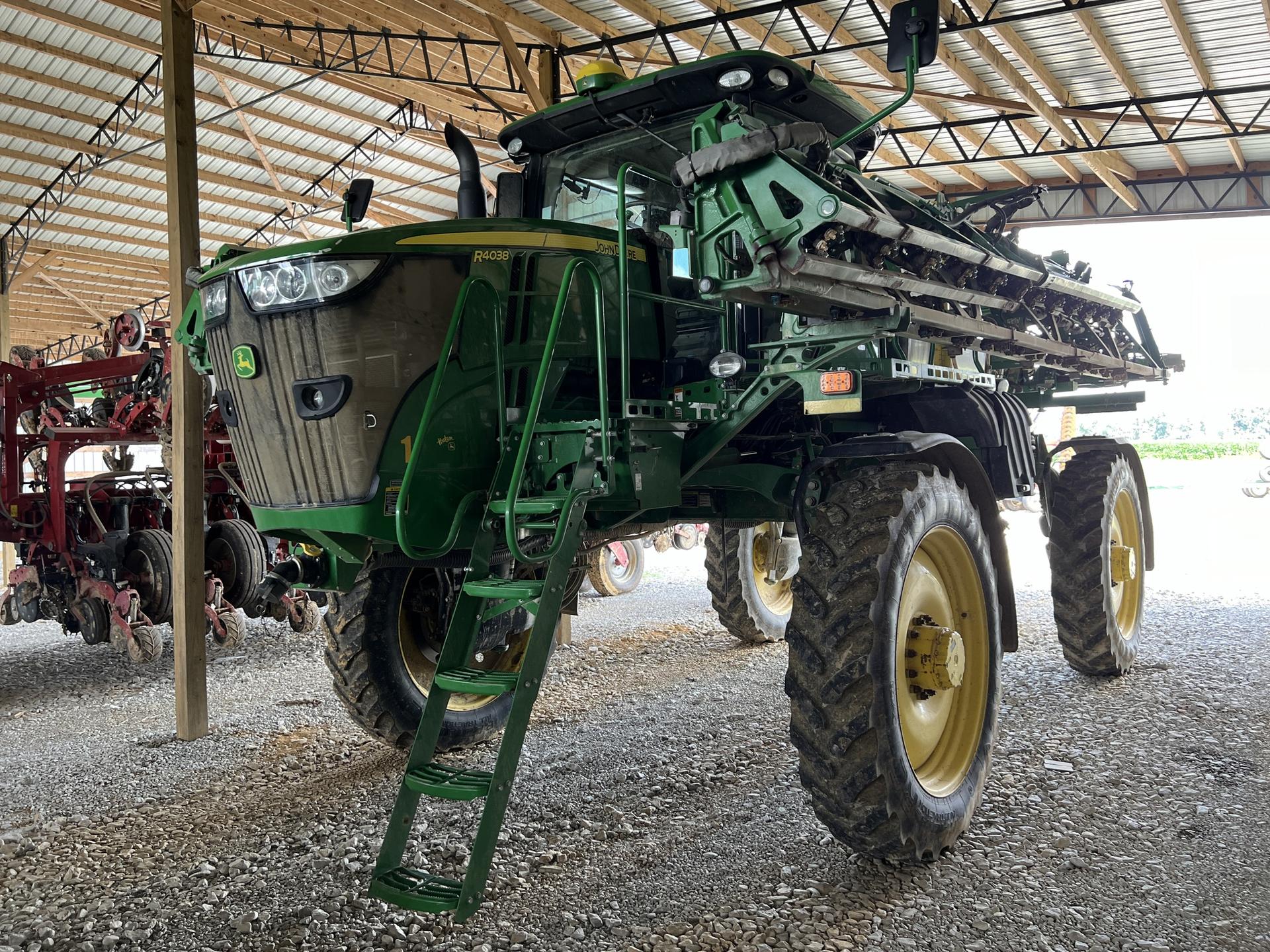 2019 John Deere R4038