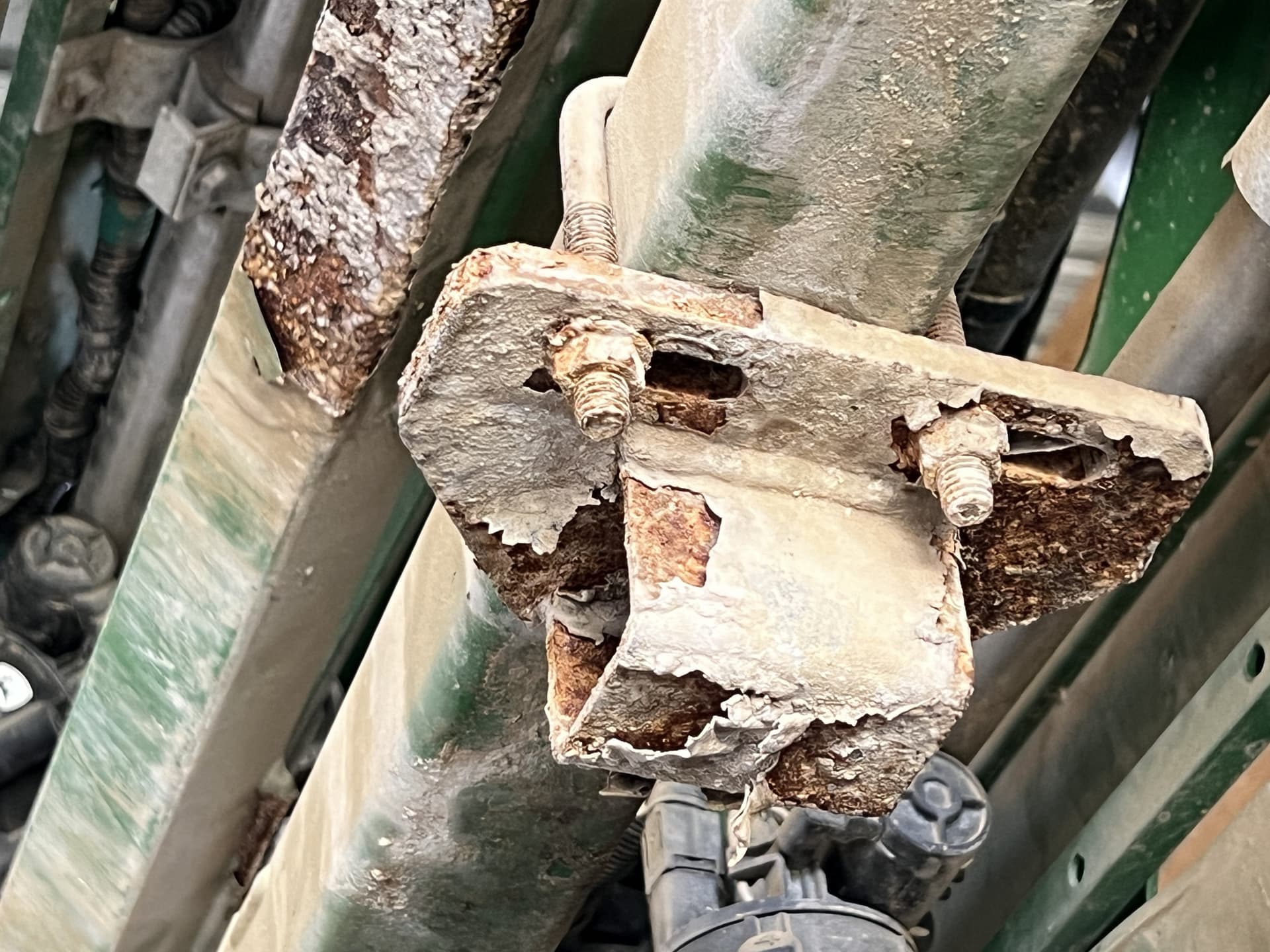 2019 John Deere R4038 Image
