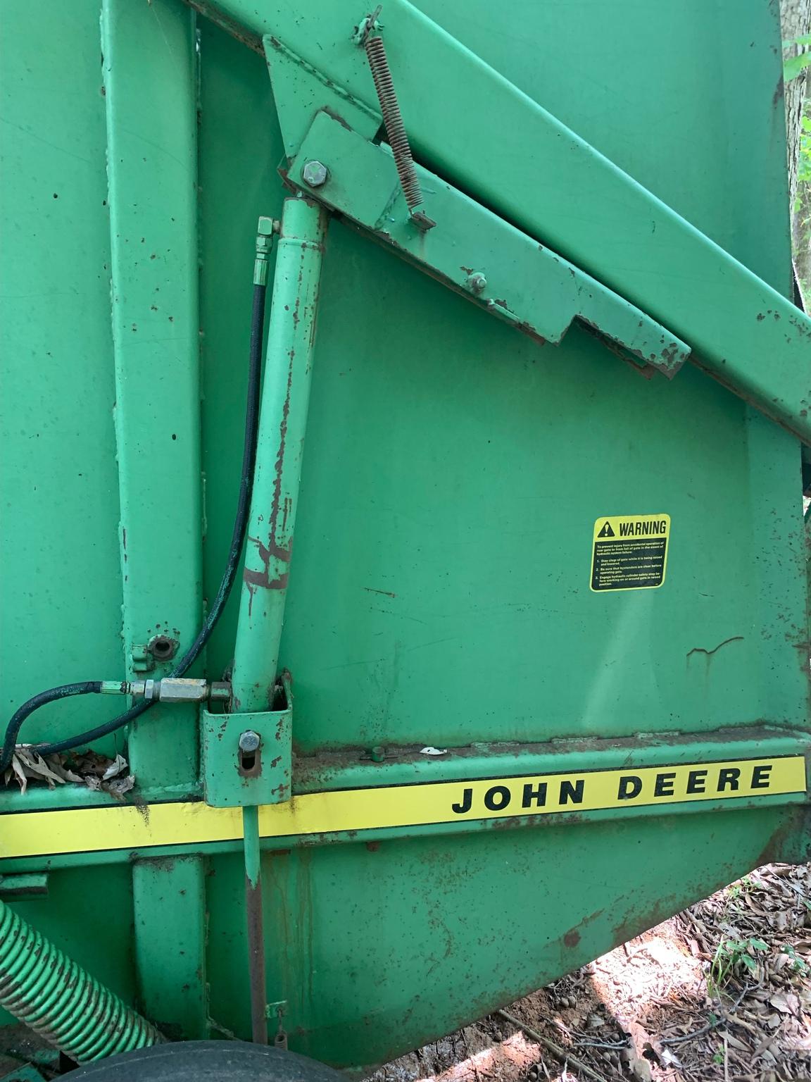 1976 John Deere 510 Image