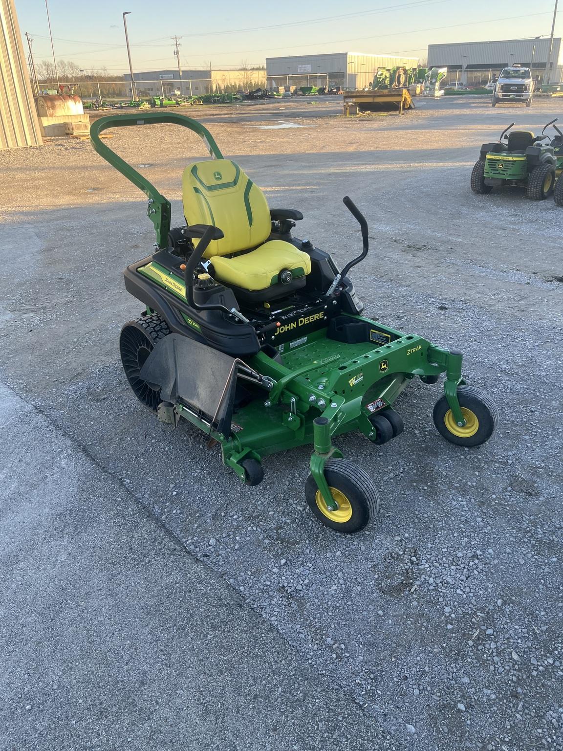 2023 John Deere Z930M Image