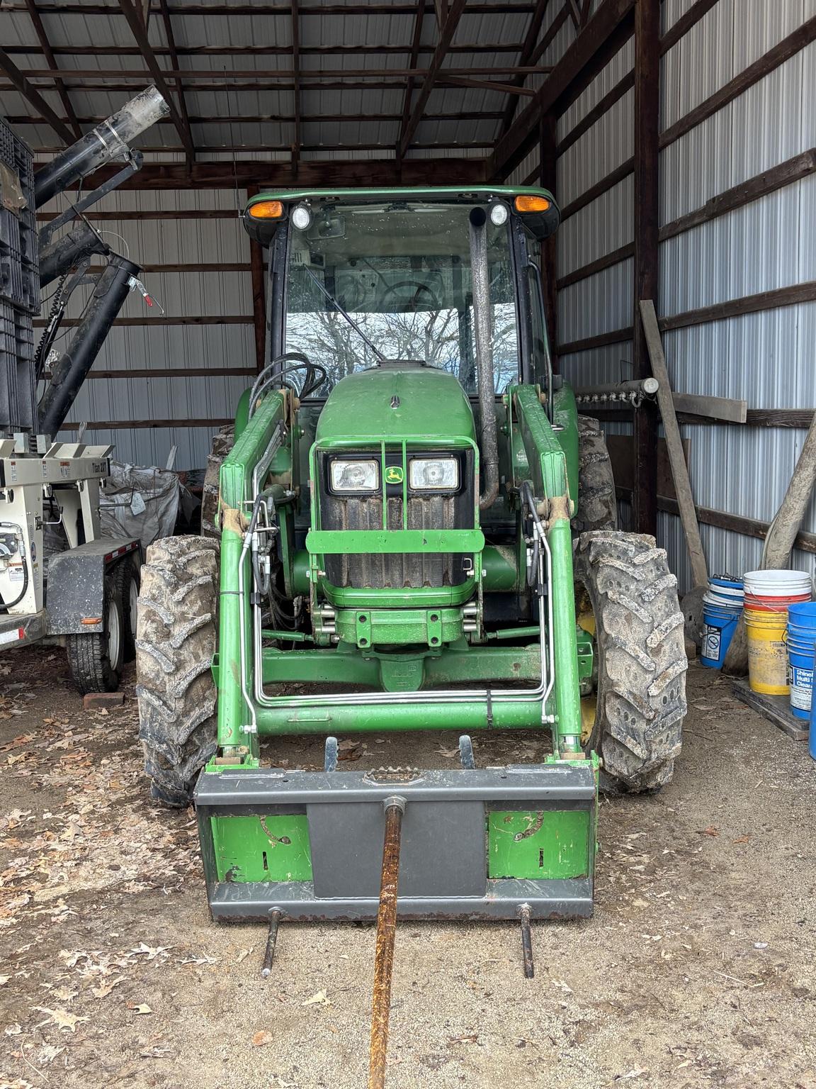 2012 John Deere 5083E Image