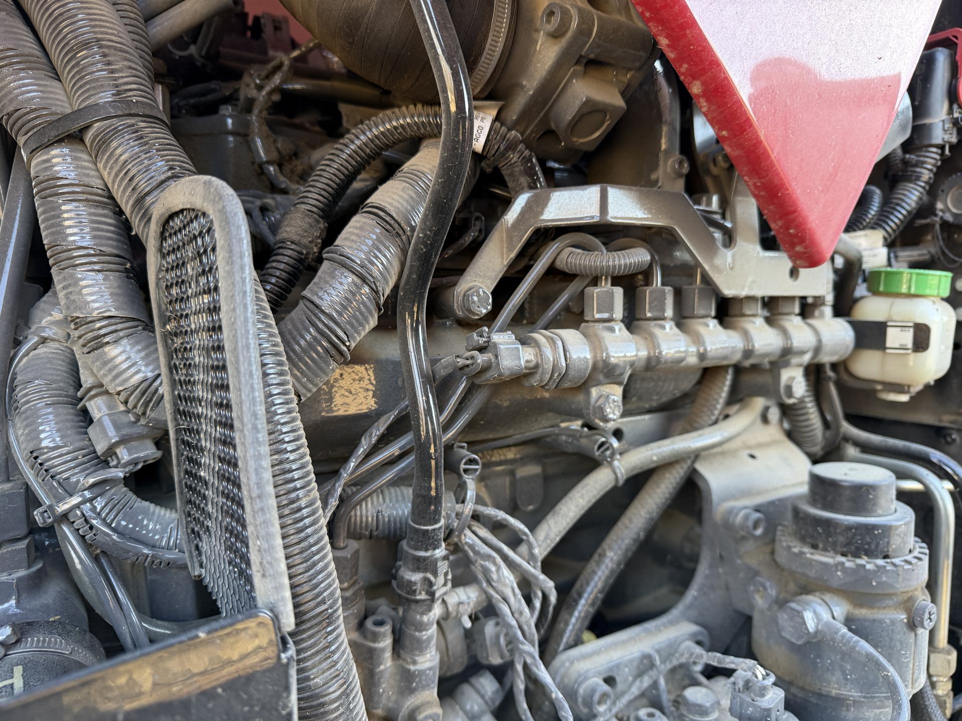 2021 Massey Ferguson 4710 Image