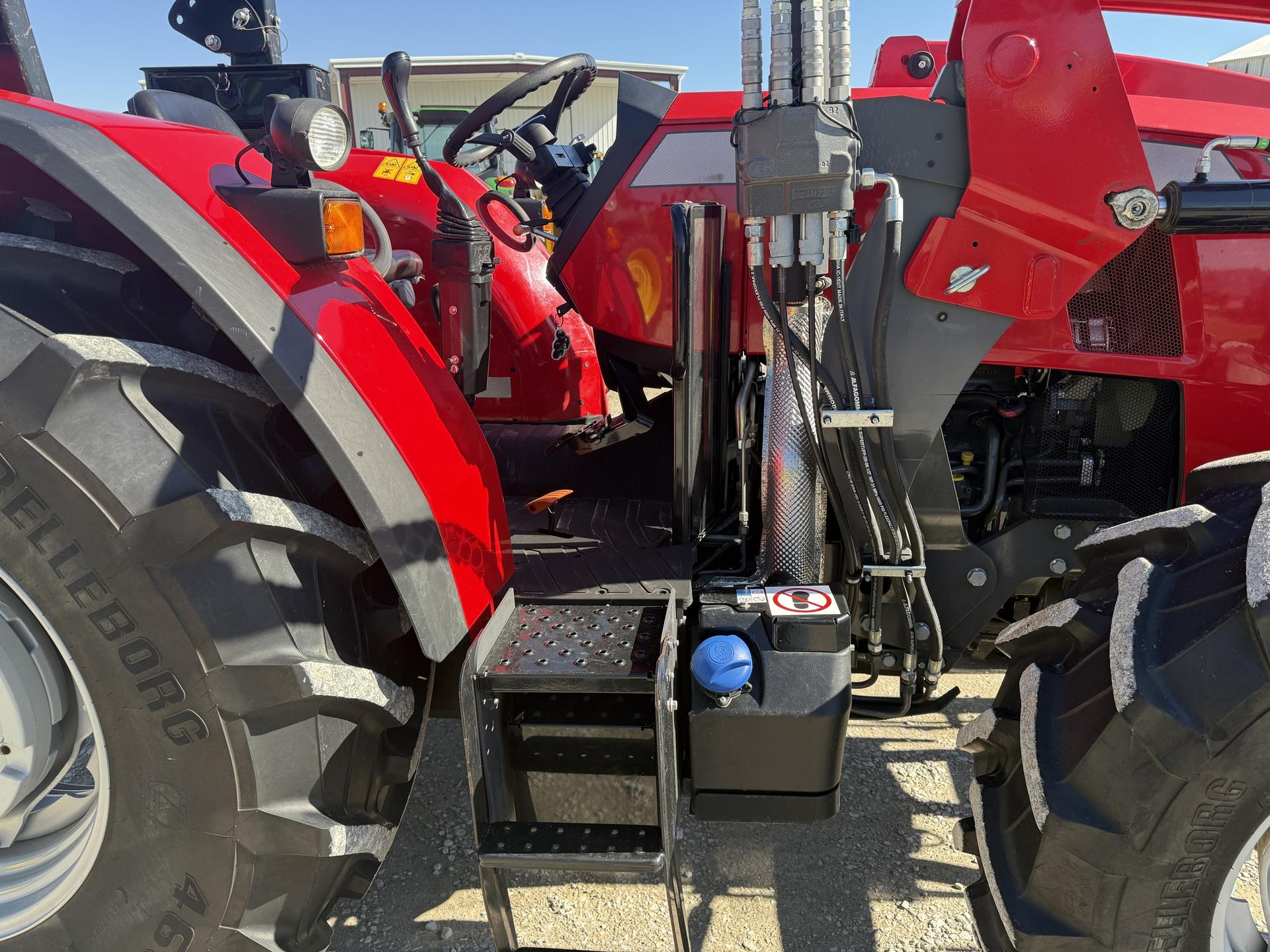 2021 Massey Ferguson 4710 Image