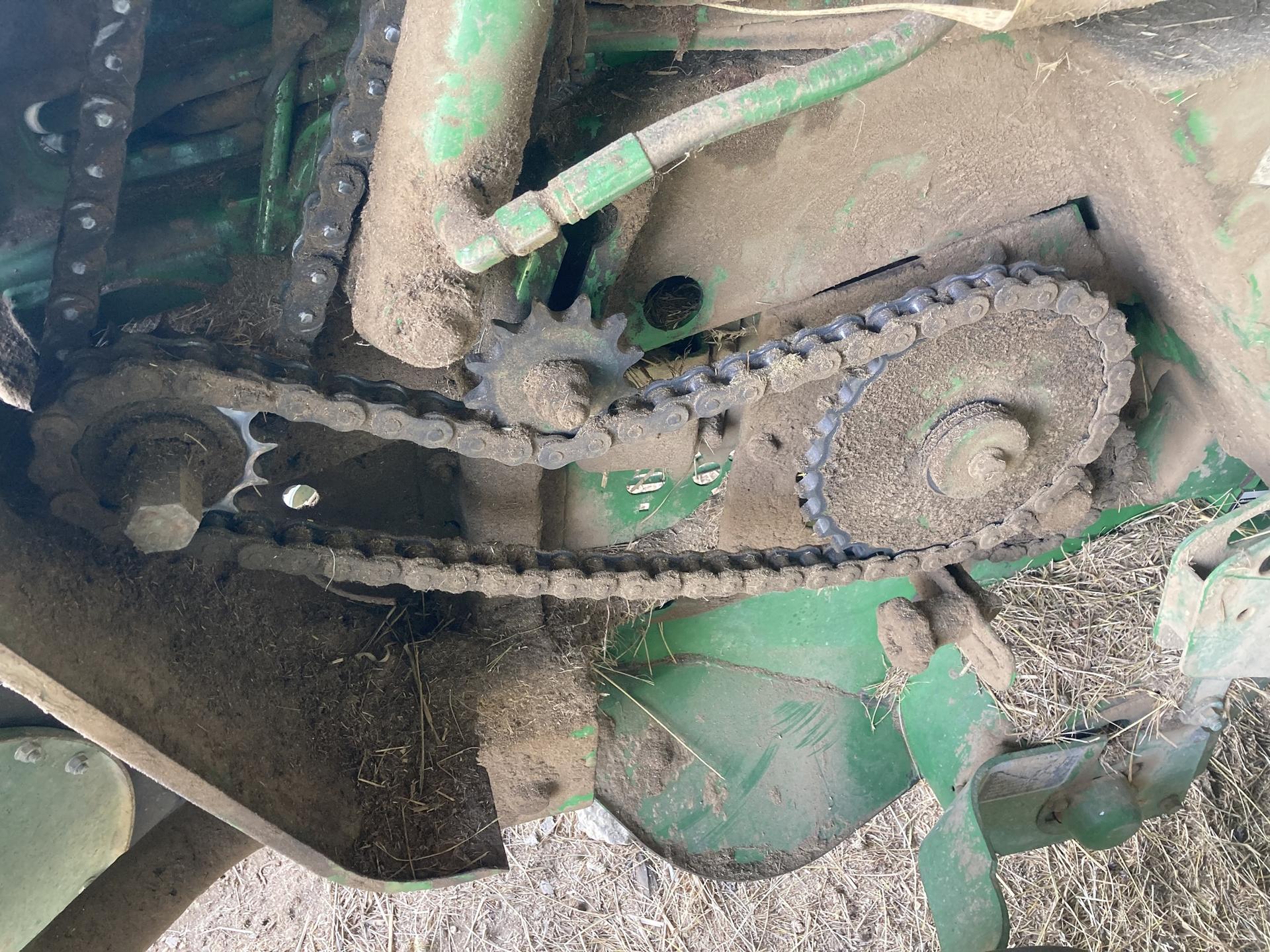 2009 John Deere 568 Image