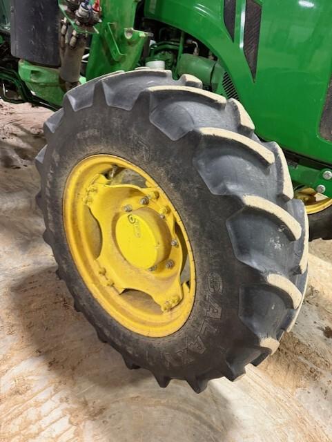 2021 John Deere 5090E