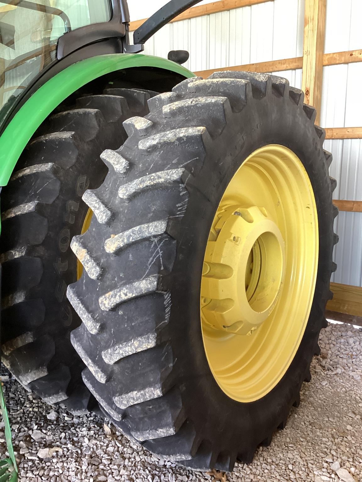 2010 John Deere 8295R Image