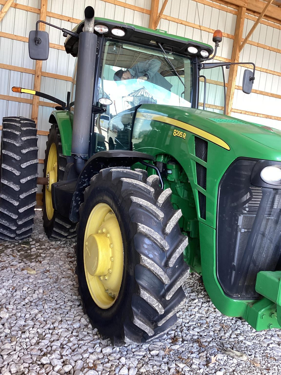 2010 John Deere 8295R Image