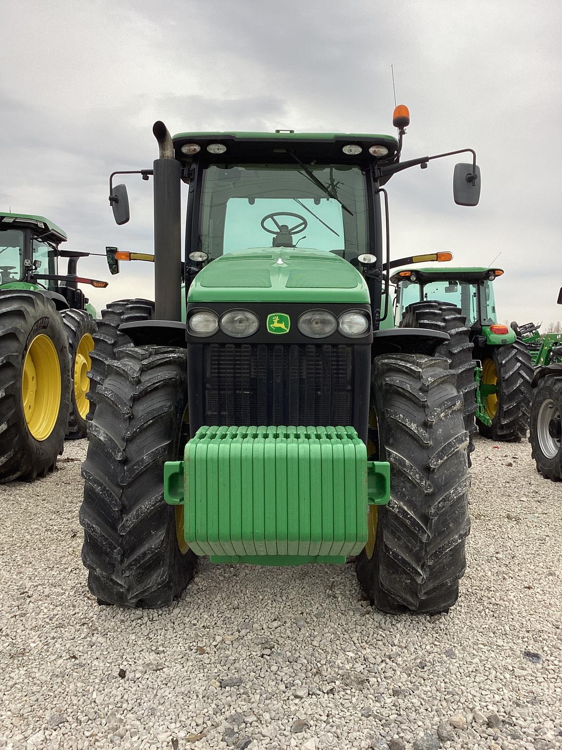 2010 John Deere 8295R 2010 Image