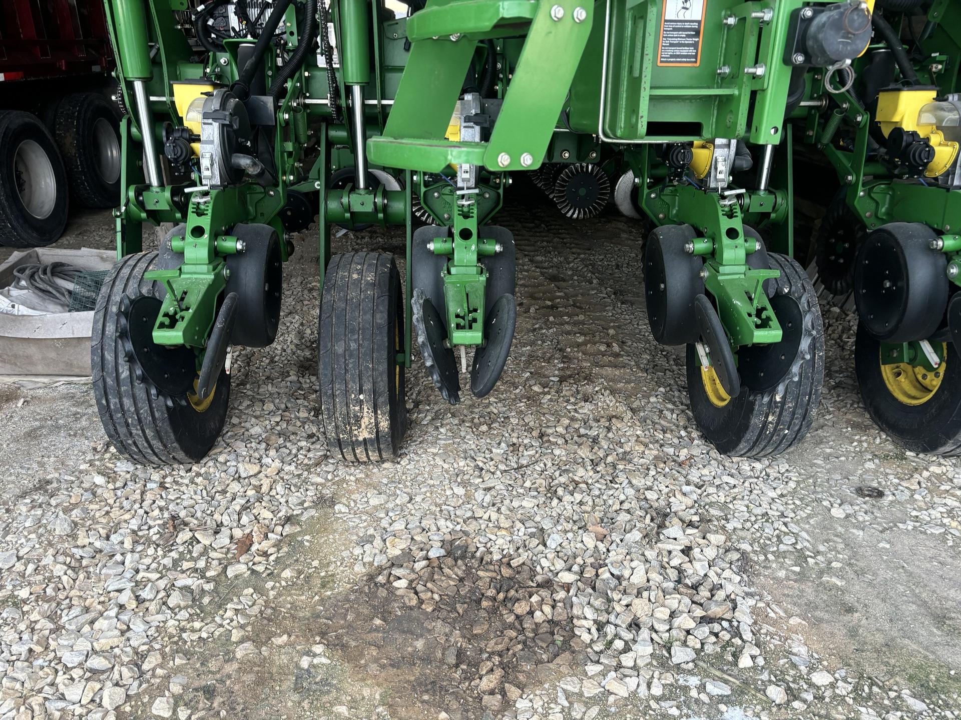 2013 John Deere 1770NT Image