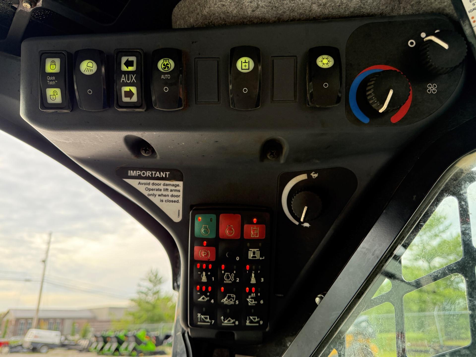 2021 John Deere 333G Image