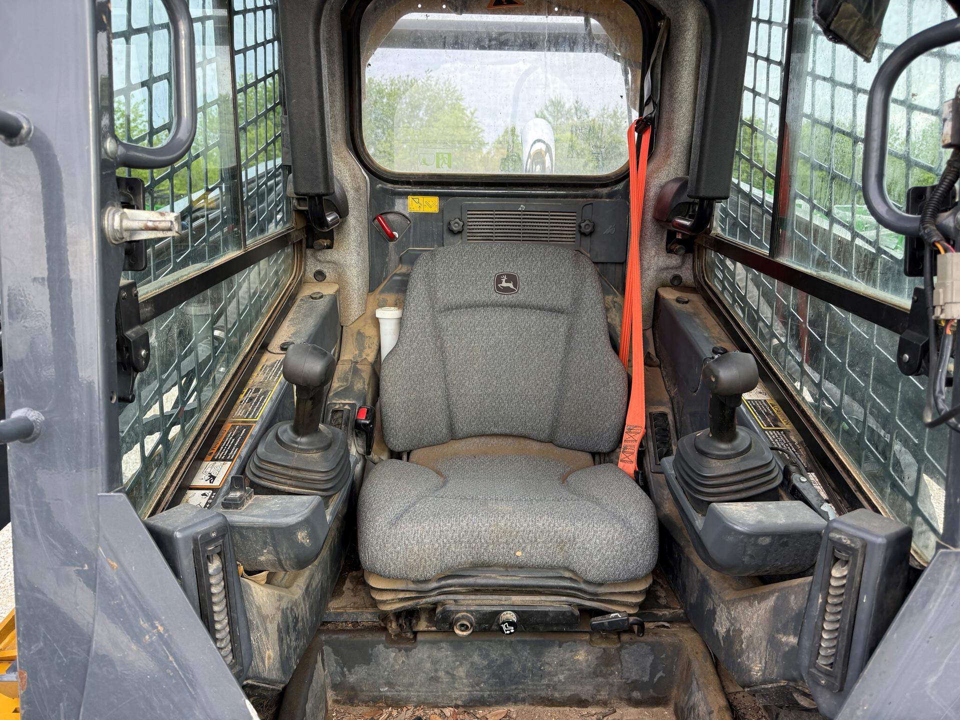 2021 John Deere 333G Image