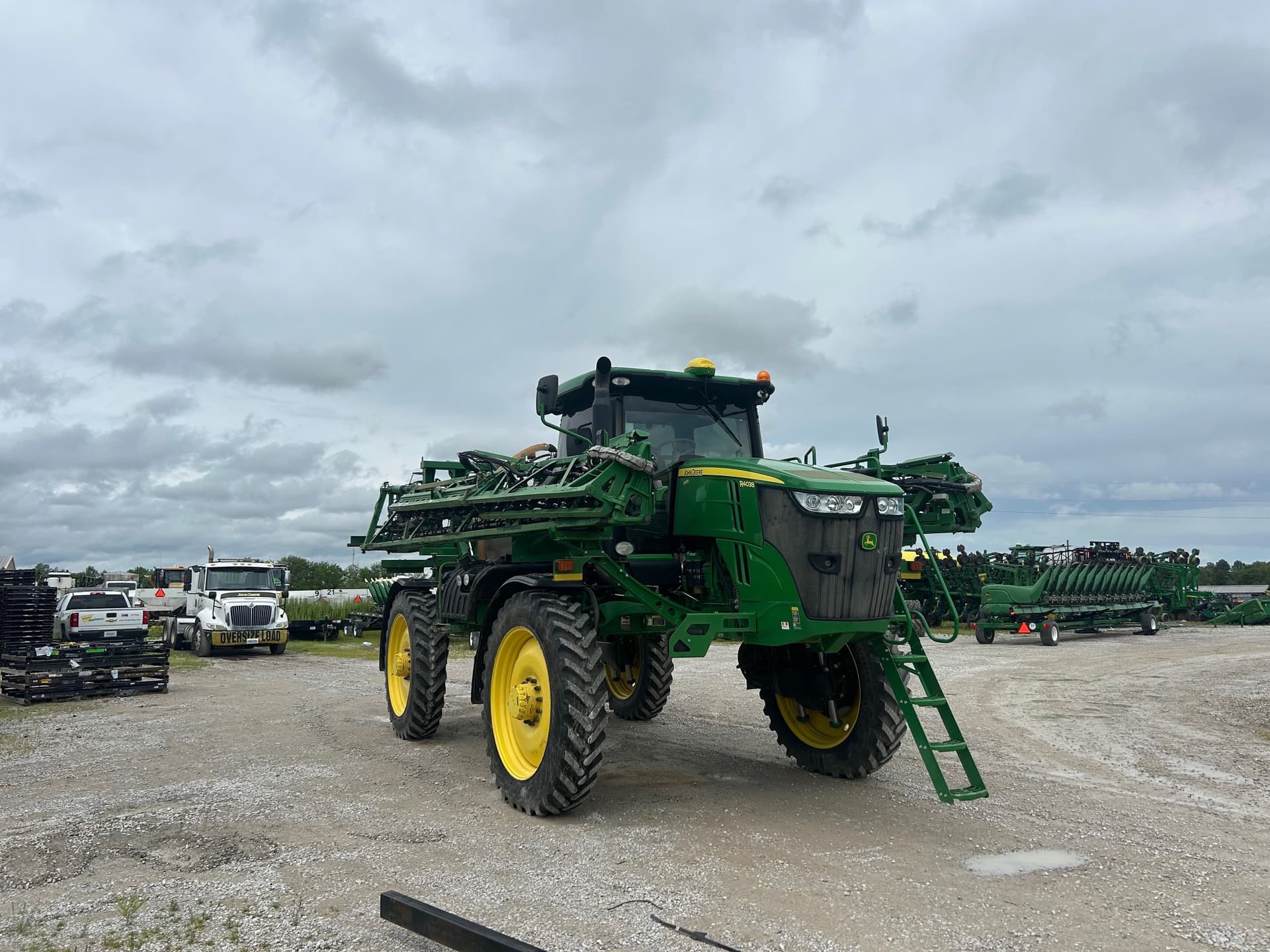 2018 John Deere R4038 Image