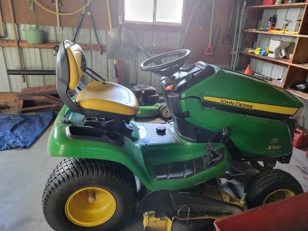 2014 John Deere X320 Image