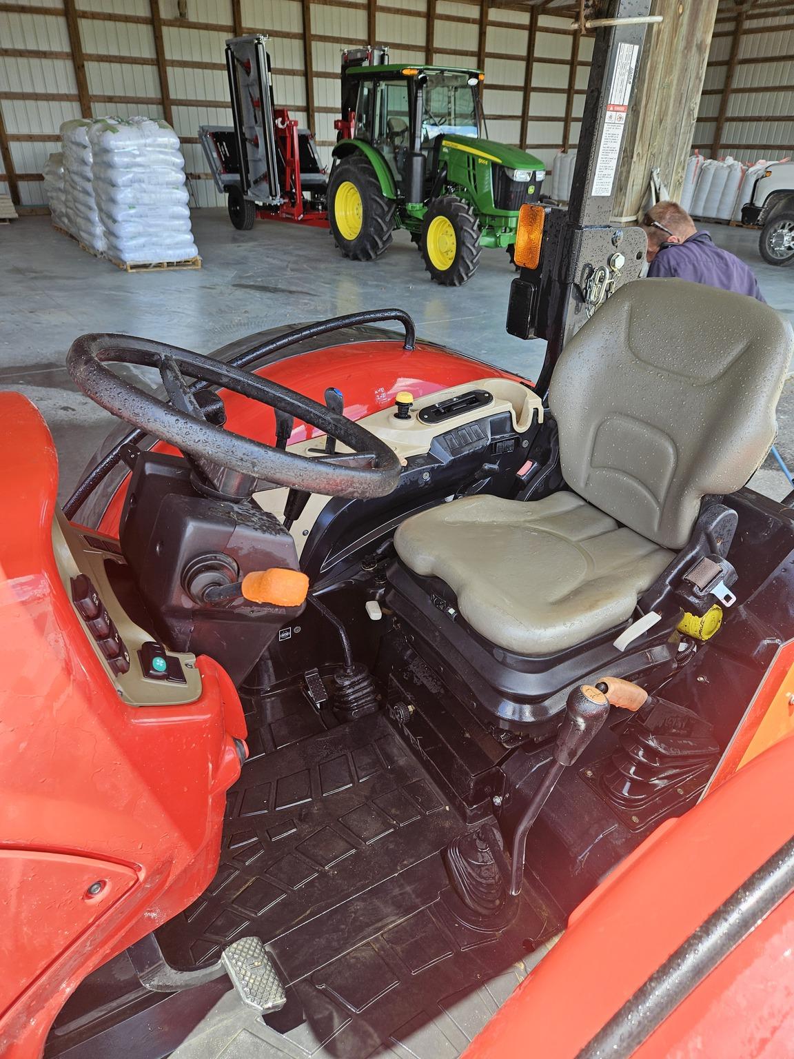 2020 Case IH Farmall 115A