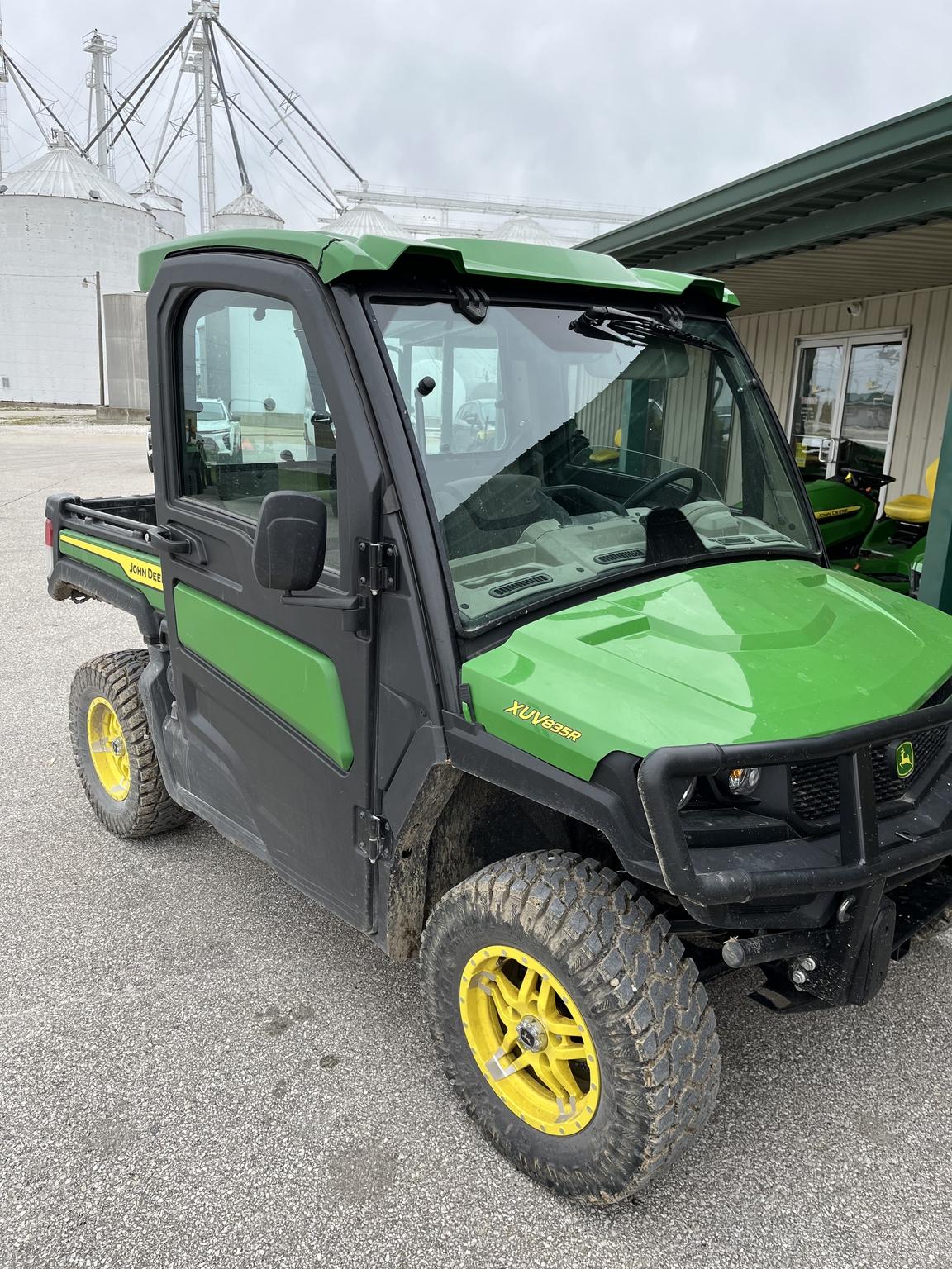 2024 John Deere XUV 835R Image