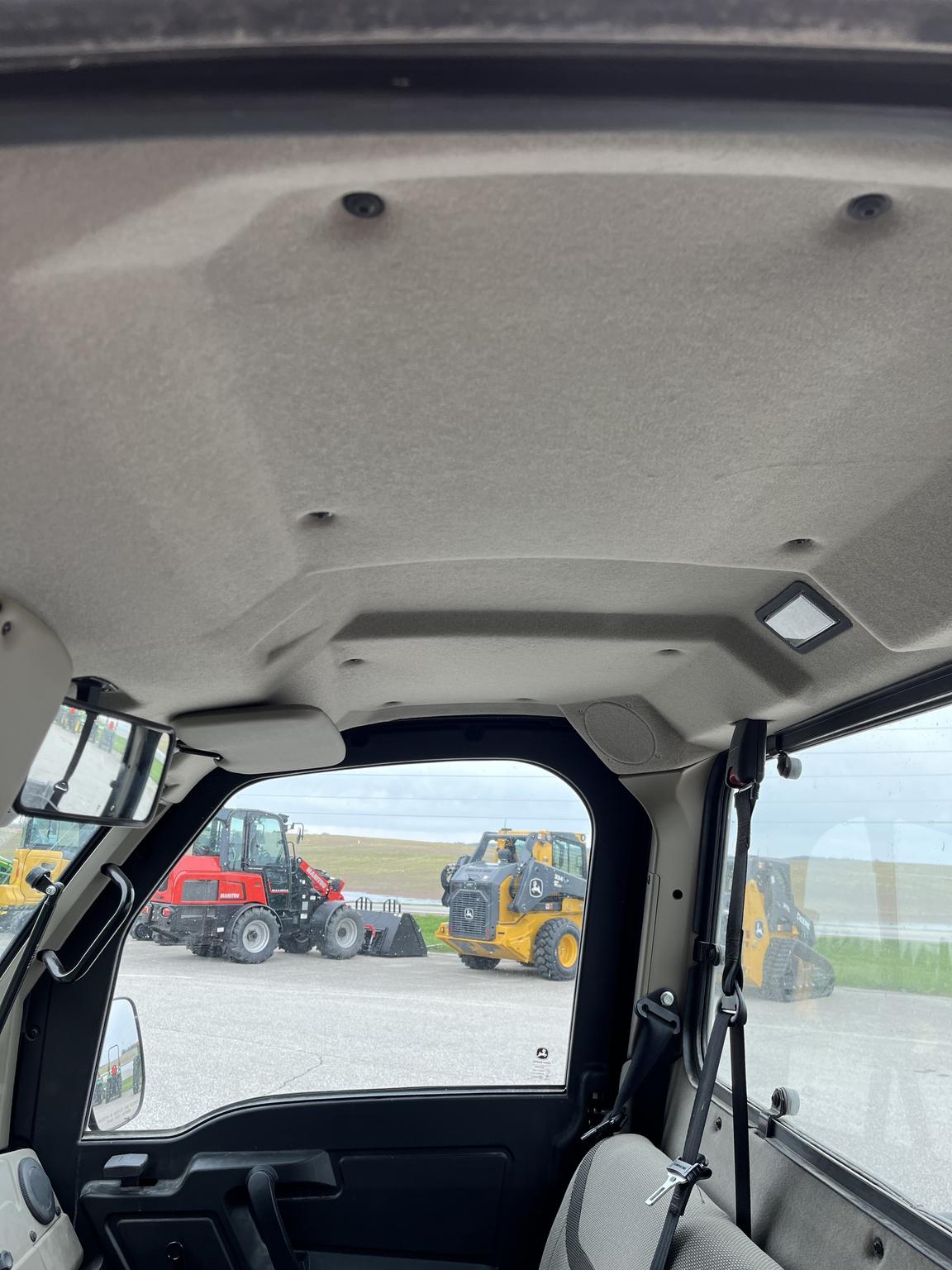 2024 John Deere XUV 835R Image