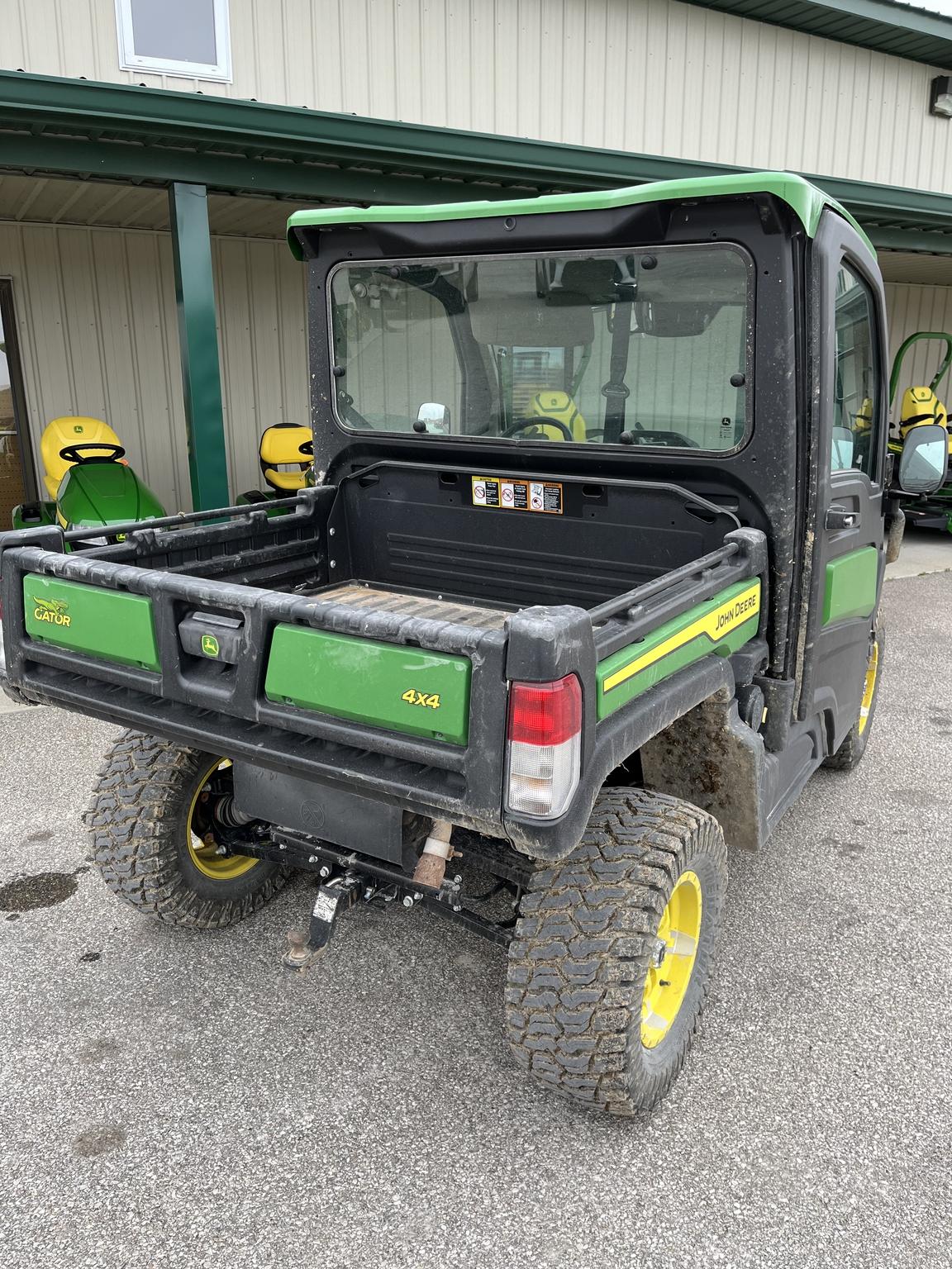 2024 John Deere XUV 835R Image
